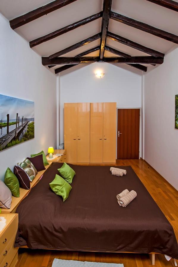 Rovigno Bella Sea View Apartment Exterior photo